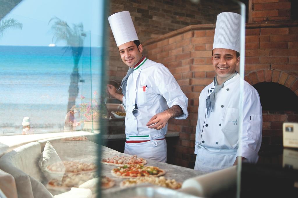 Amwaj Blue Beach Resort & Spa - Abu Somba