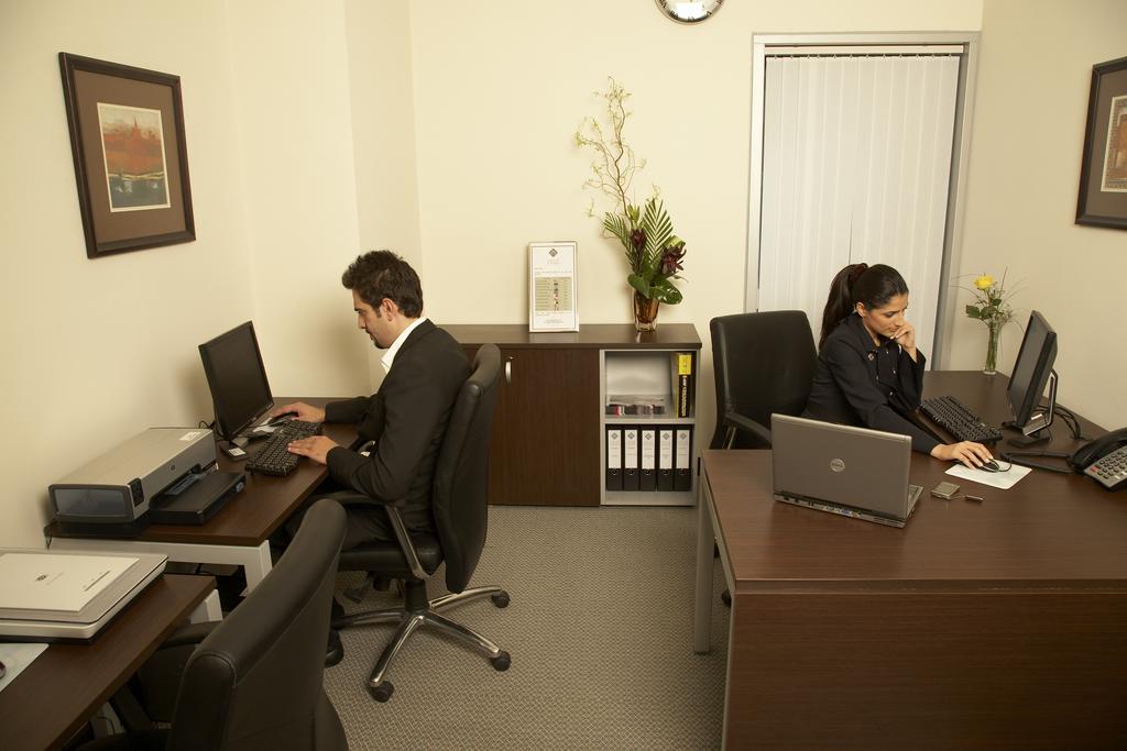 Al Manzel Hotel Apartments