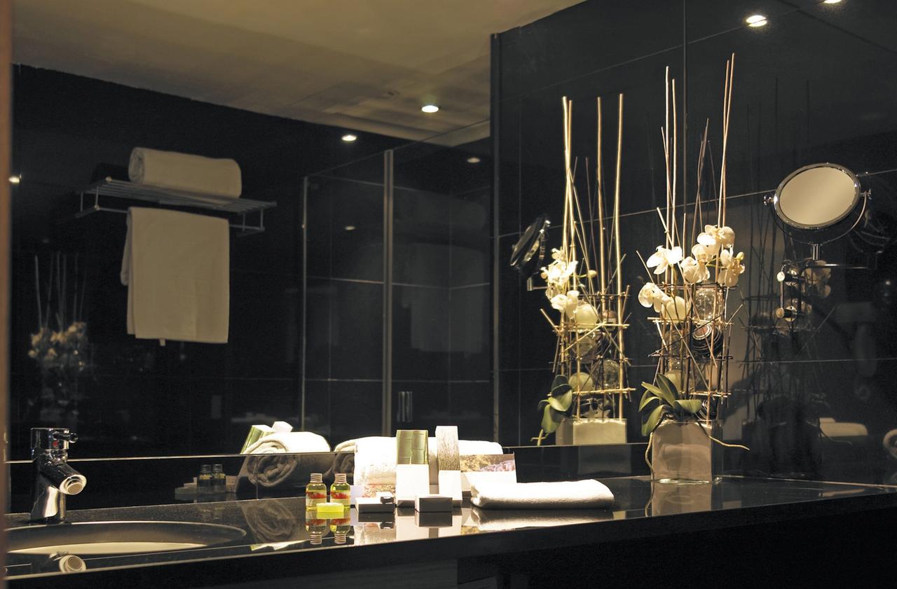 Hotel Hesperia Fira Suites