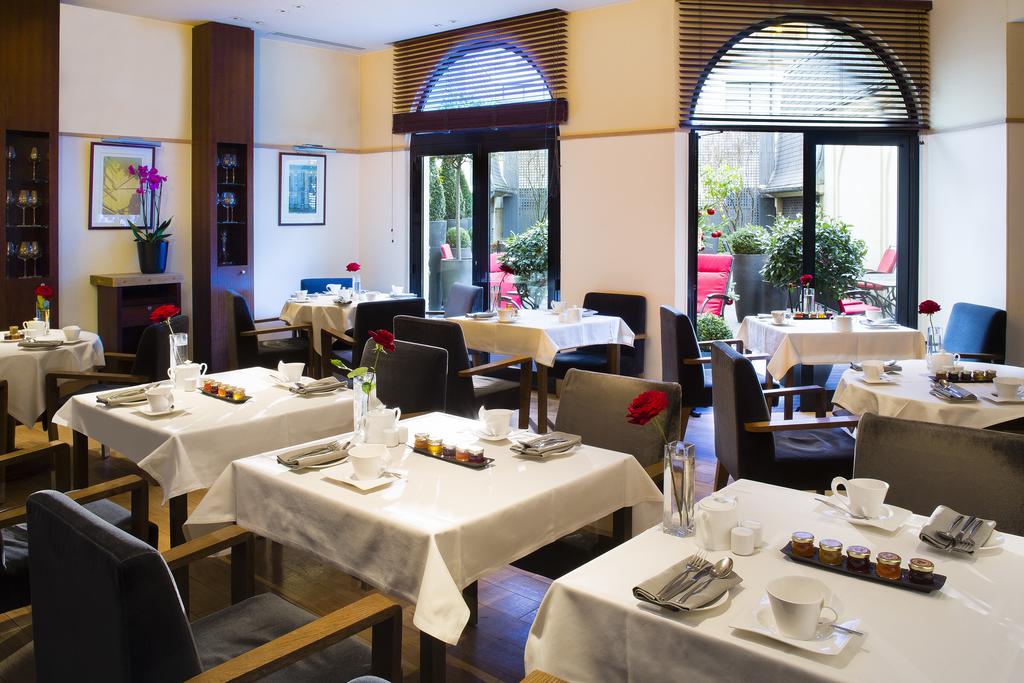 Radisson Blu Hotel, Champs Elysees Paris
