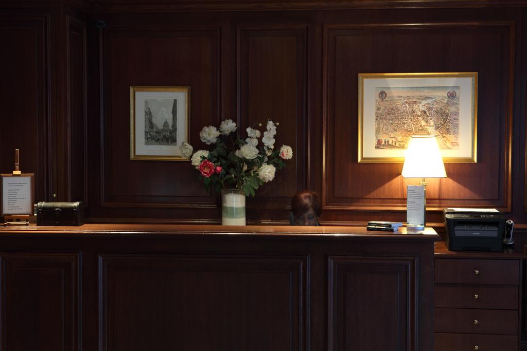 Amiral Hotel
