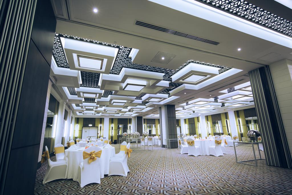 Ayla Bawadi Hotel