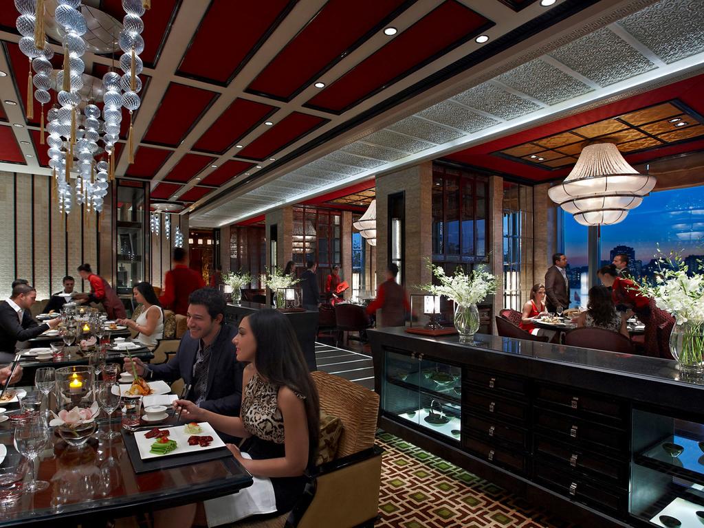 Four Seasons Hotel Cairo at Nile Plaza