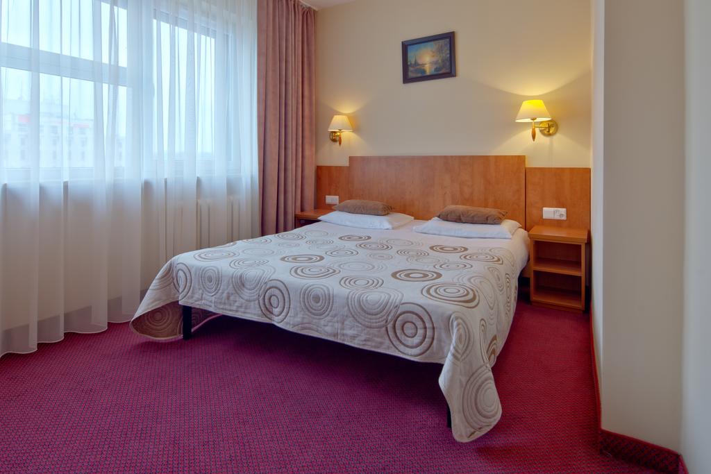 START hotel ATOS**