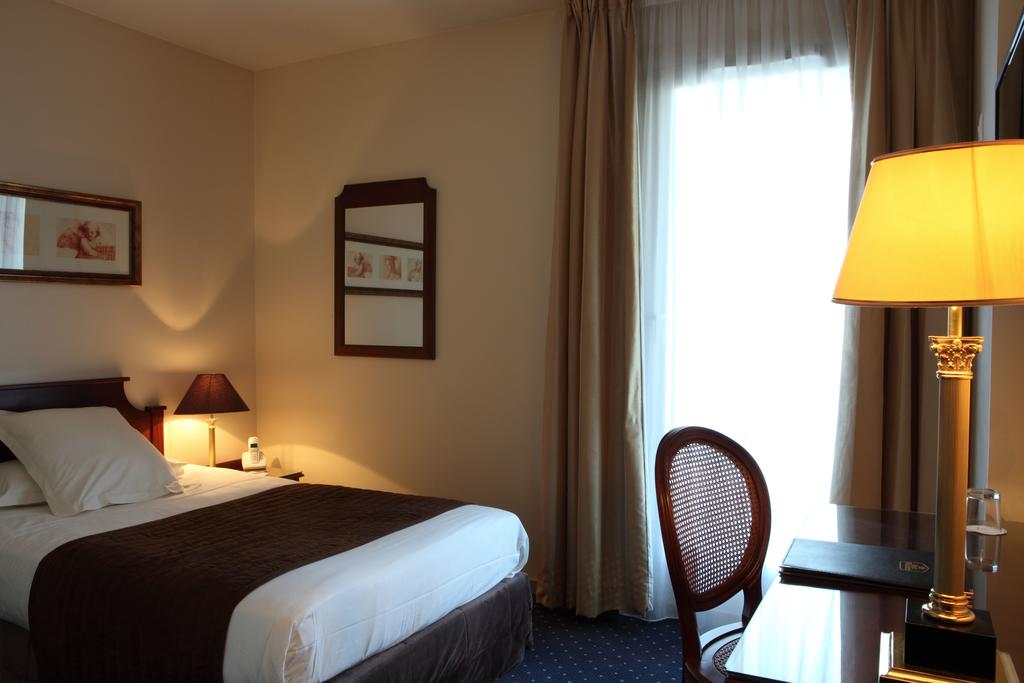 Amiral Hotel