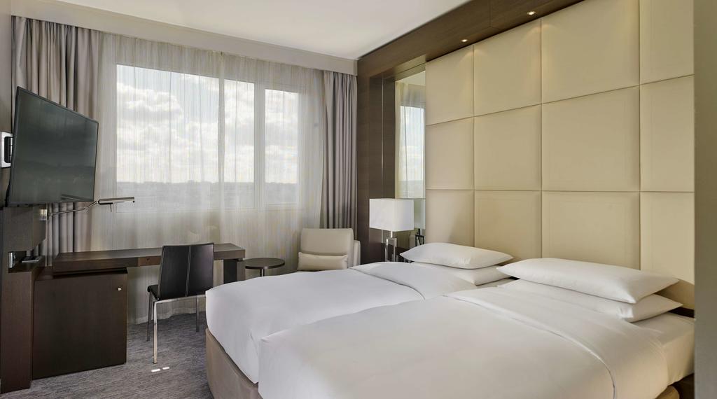 Hyatt Regency Paris Étoile