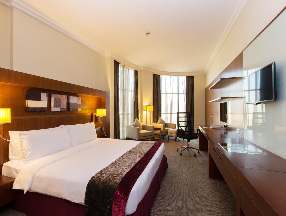 Holiday Inn Abu Dhabi