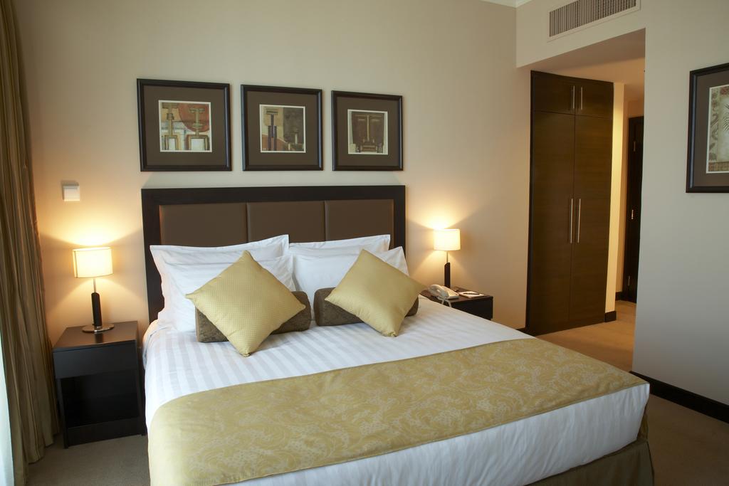 Al Manzel Hotel Apartments