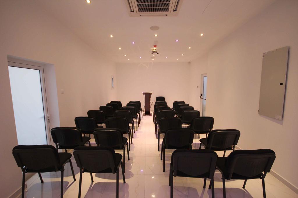 Achilleos City Hotel