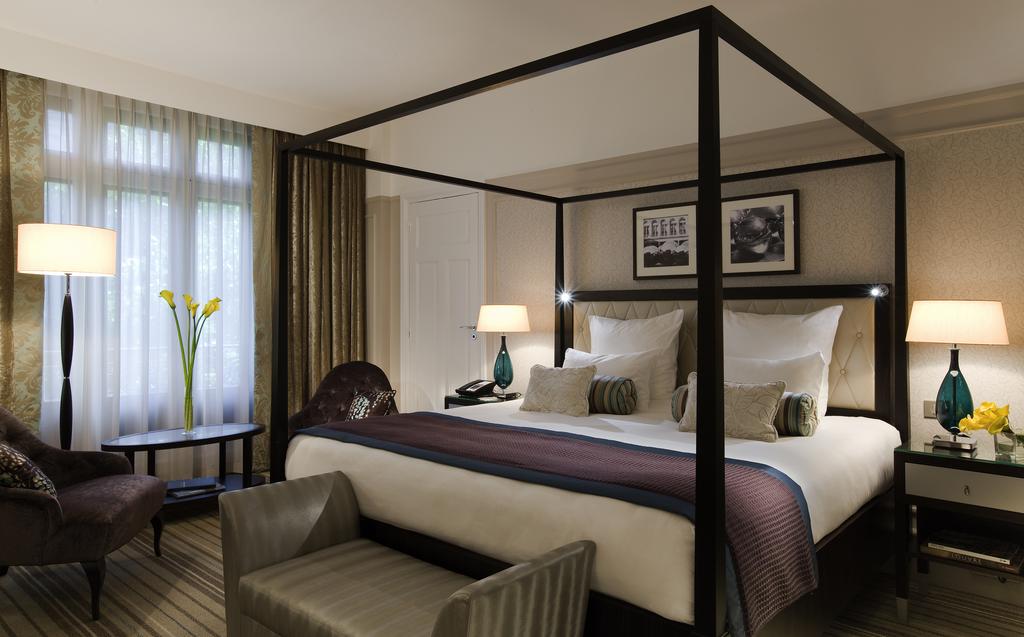 Paris Marriott Opera Ambassador Hotel