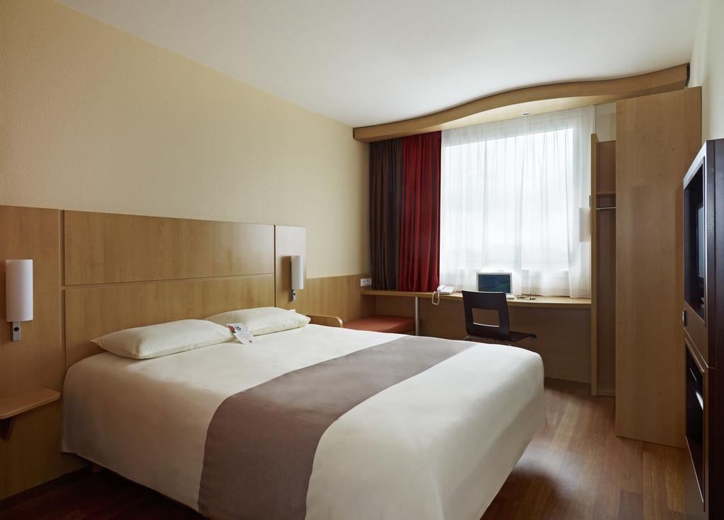 ibis Warszawa Ostrobramska