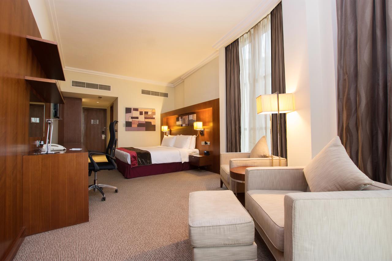 Holiday Inn Abu Dhabi