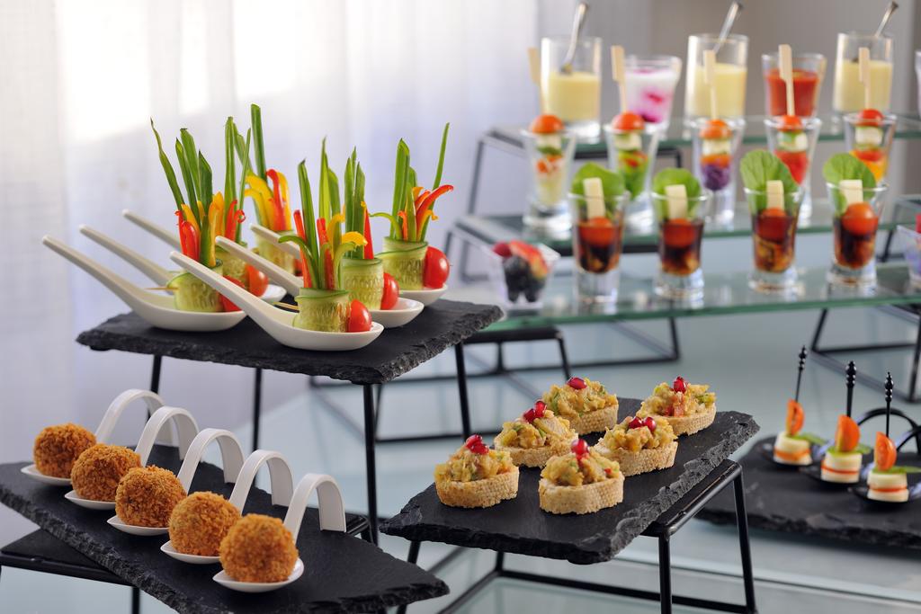 Mövenpick Hotel Apartments Al Mamzar Dubai