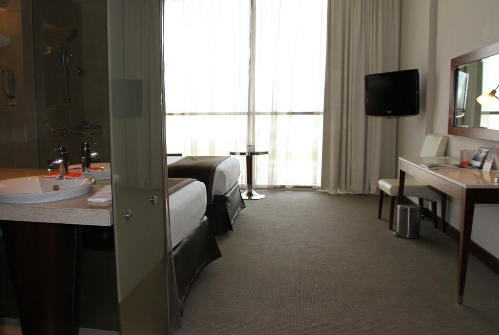Centro Yas Island