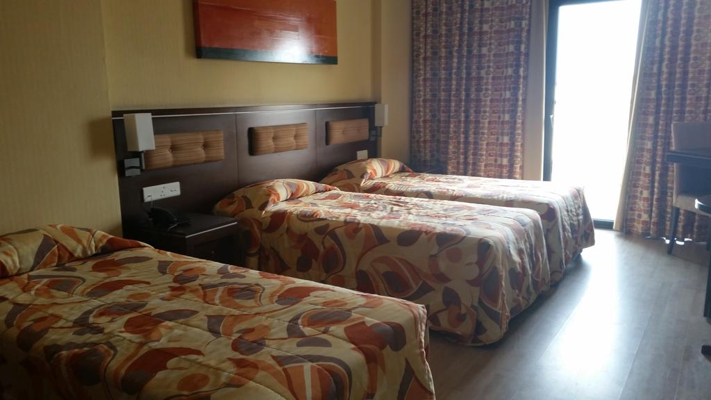Livadhiotis City Hotel