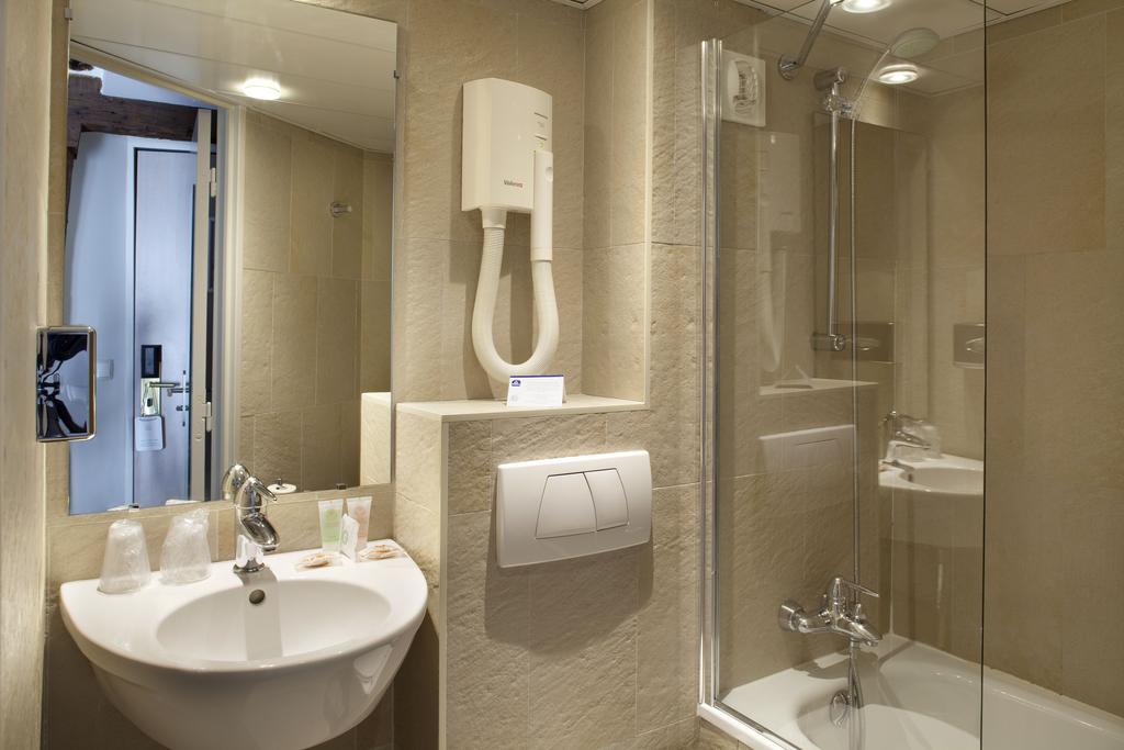 Hotel Mercure Paris Notre Dame Saint Germain des Prés