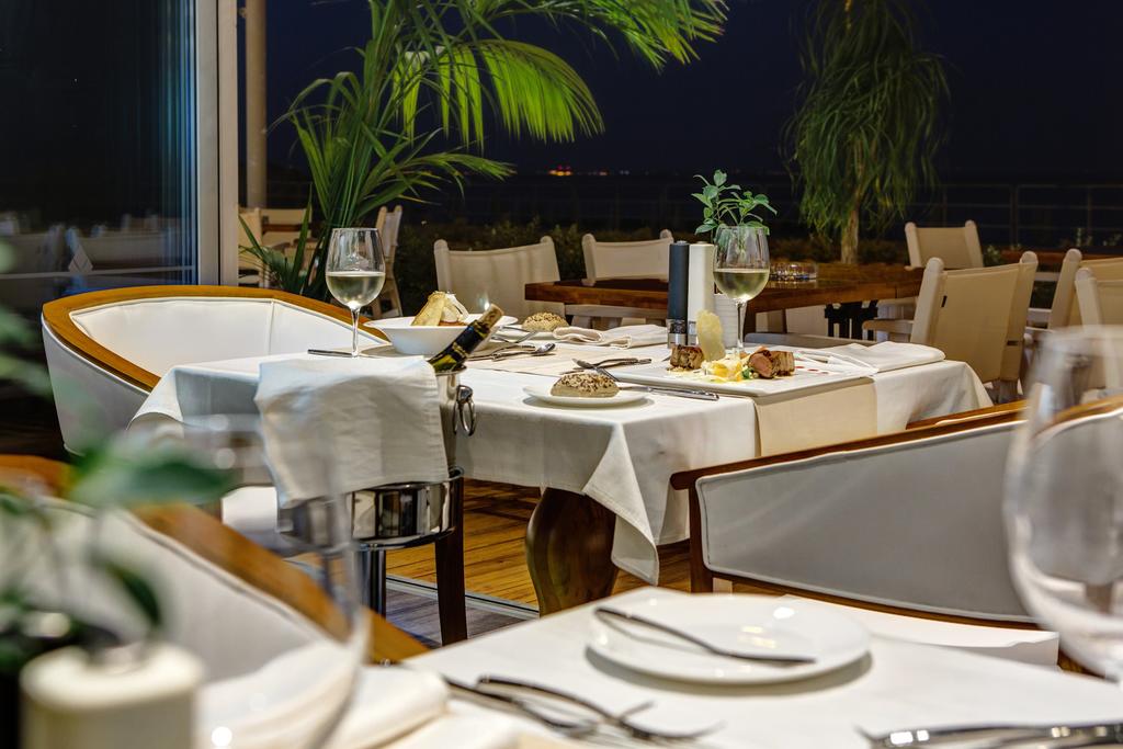 The Ciao Stelio Deluxe Hotel