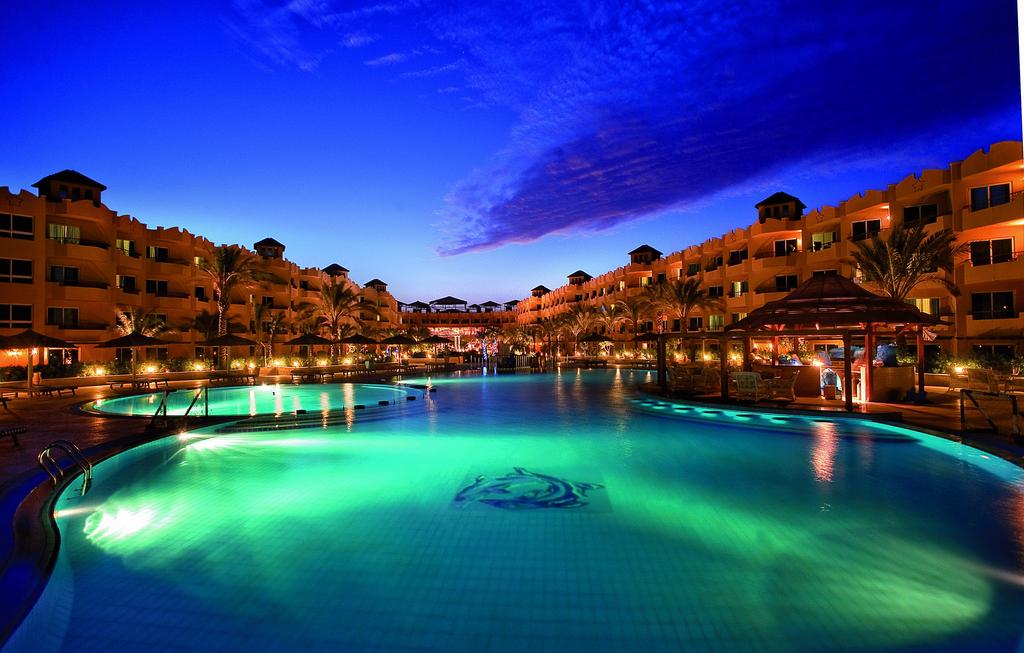 Amwaj Blue Beach Resort & Spa - Abu Somba