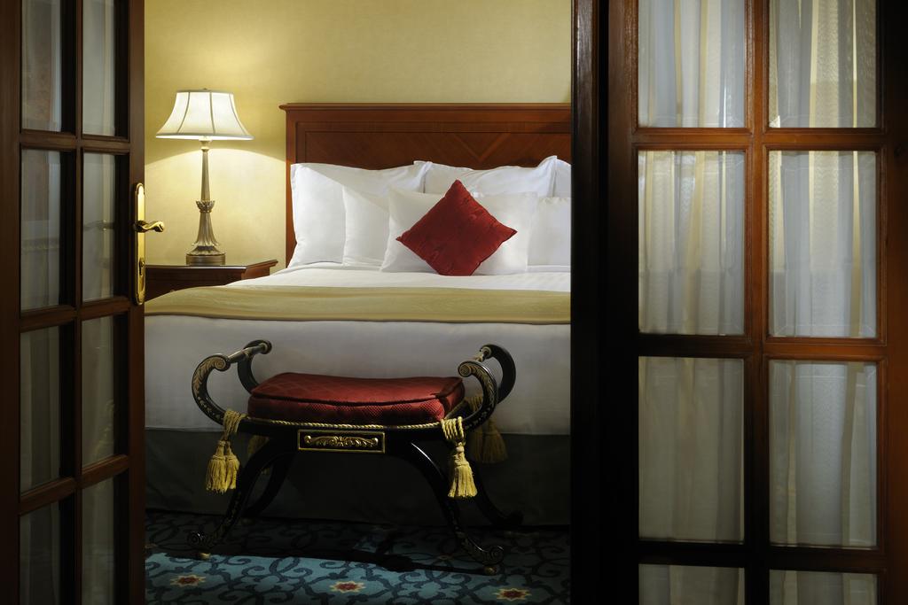 Cairo Marriott Hotel & Omar Khayyam Casino