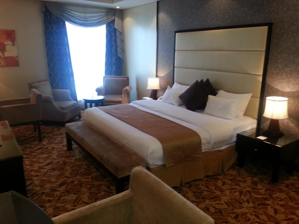 Paragon Hotel