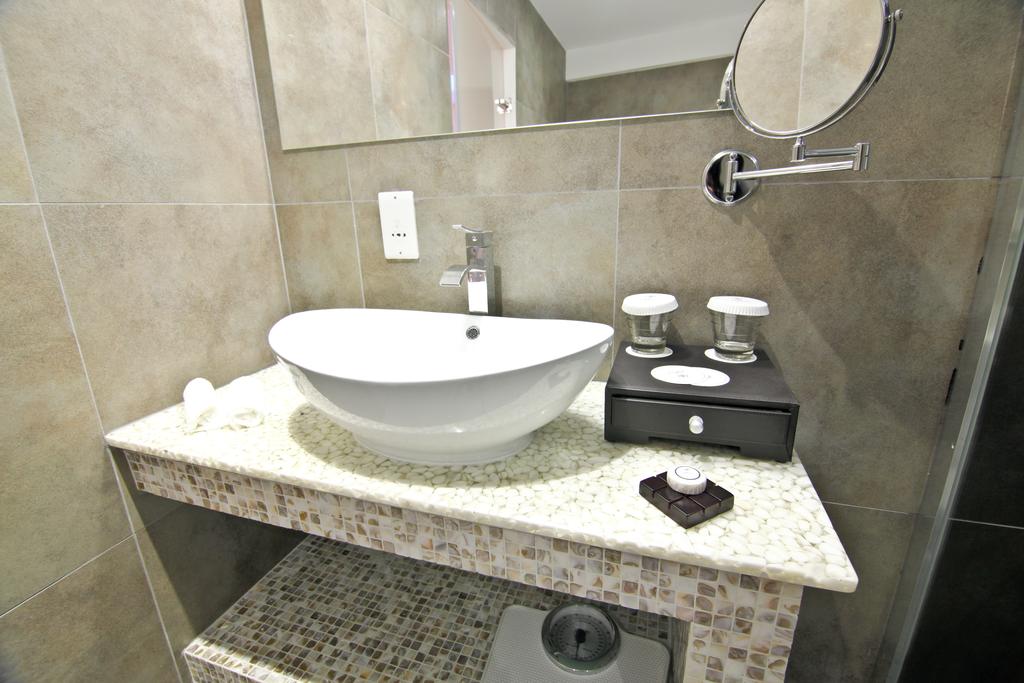 Achilleos City Hotel