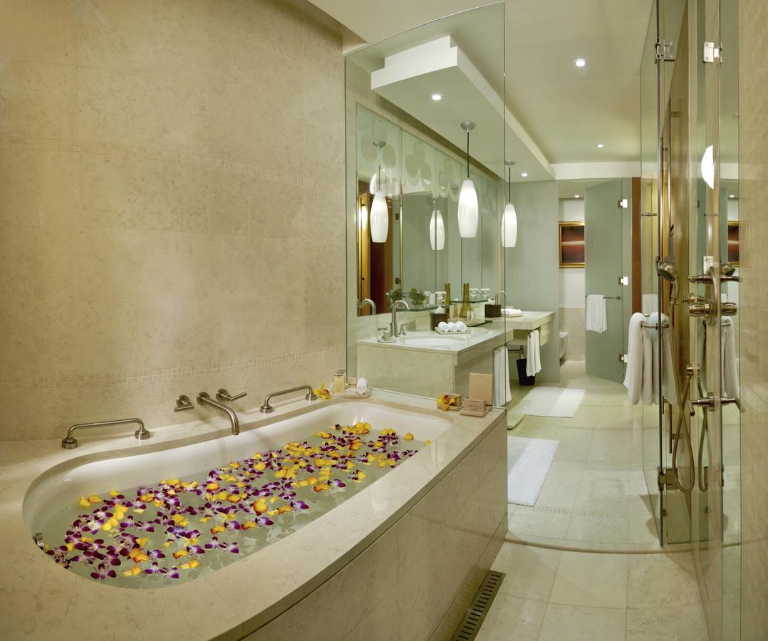 The H hotel