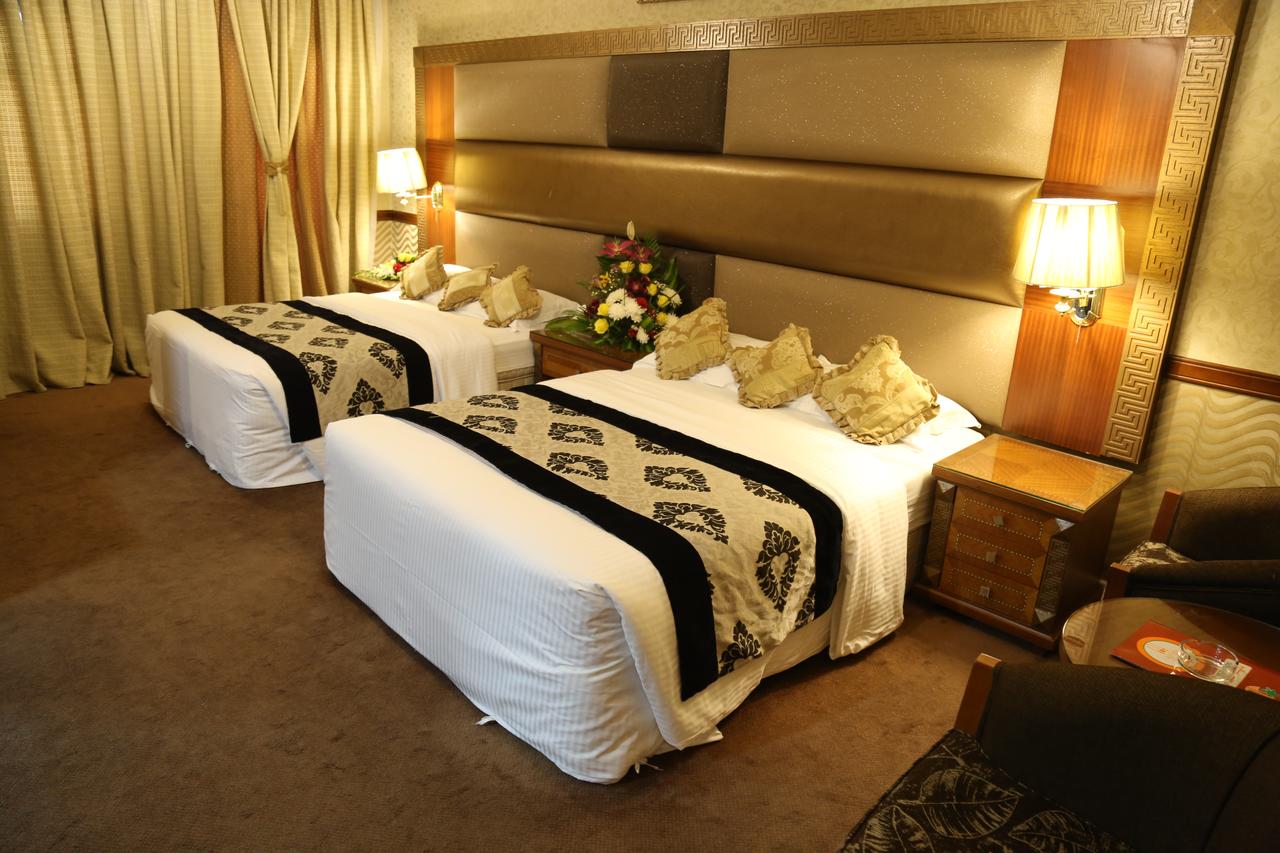 Dubai Palm Hotel