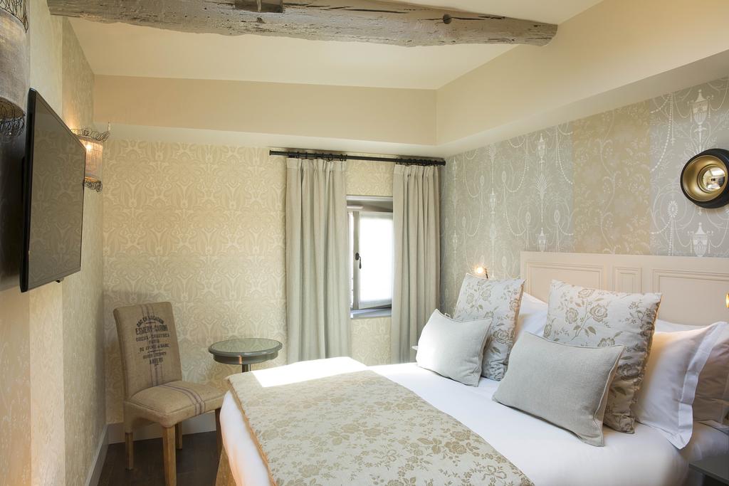 Evergreen Laurel Hotel