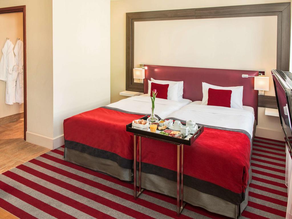 Mercure Warszawa Grand