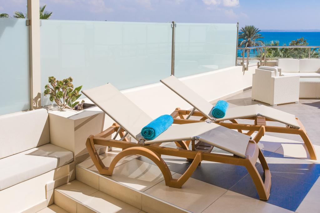 Golden Bay Beach Hotel