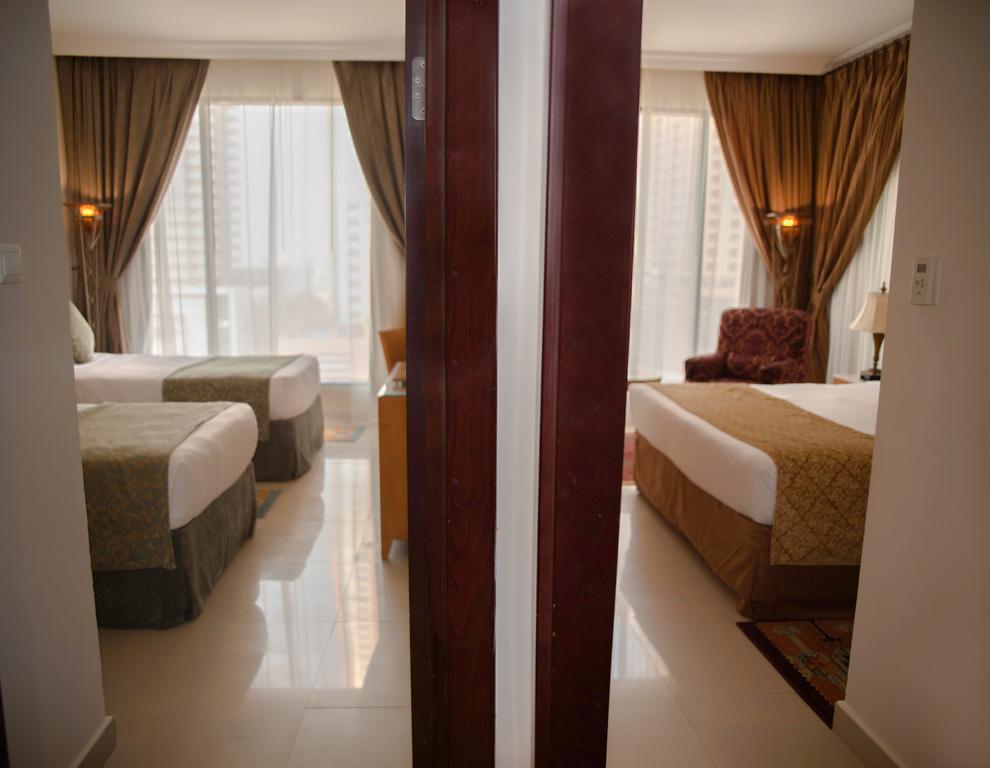 Yassat Gloria Hotel & Apartments