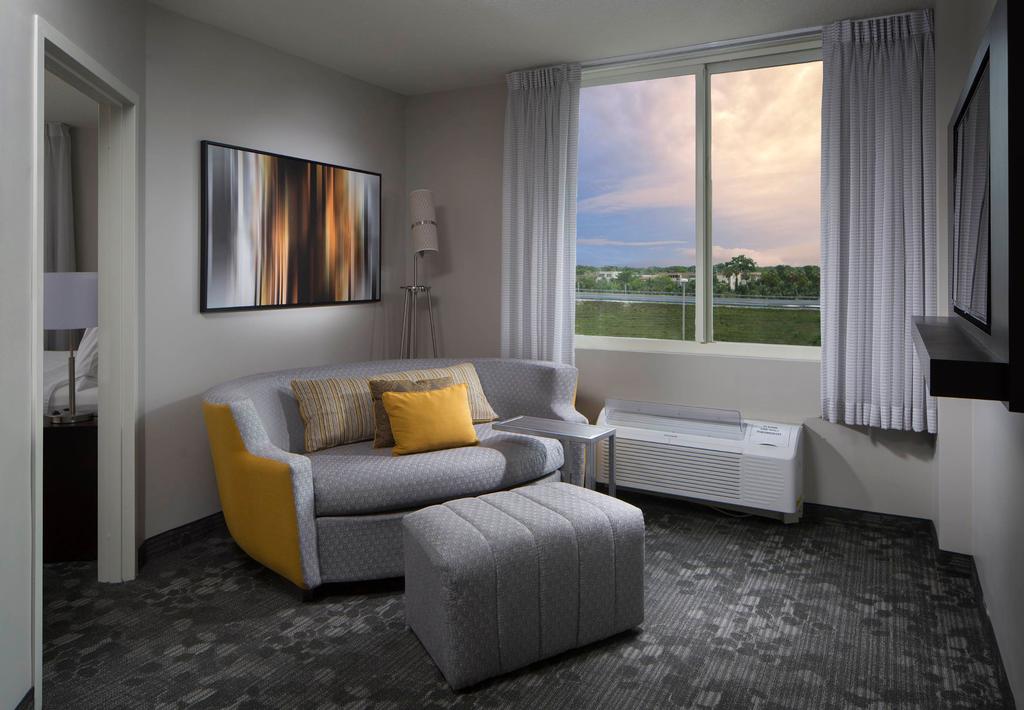 Courtyard Miami Dadeland