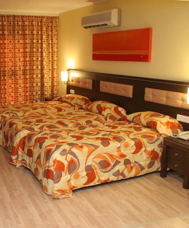 Livadhiotis City Hotel