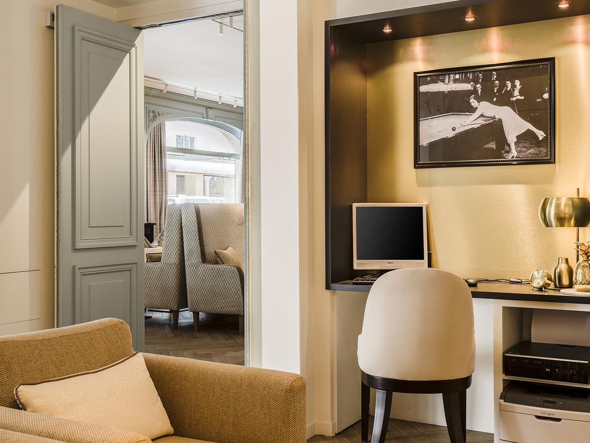 Hotel Royal Saint Honoré Paris