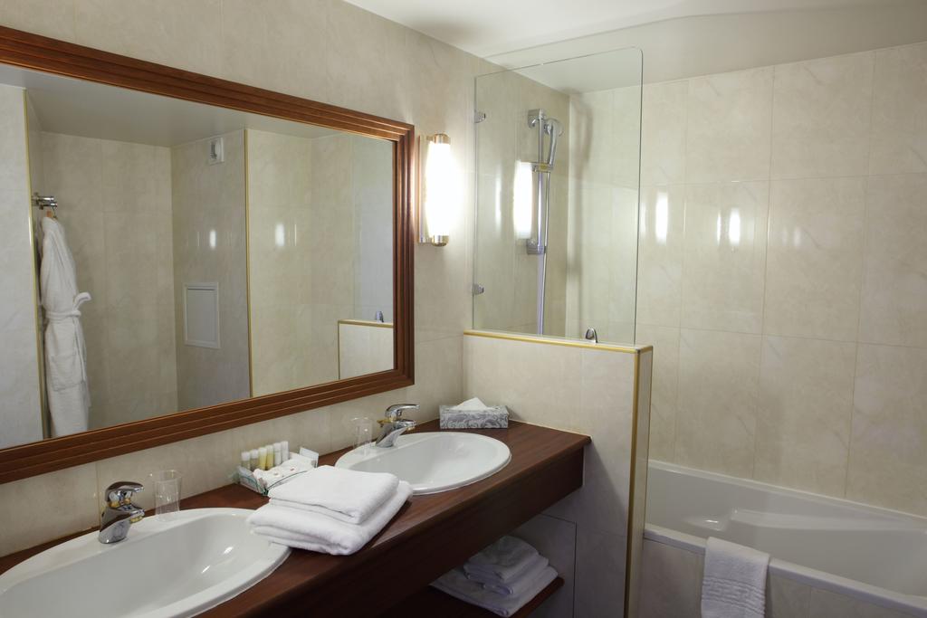 Amiral Hotel