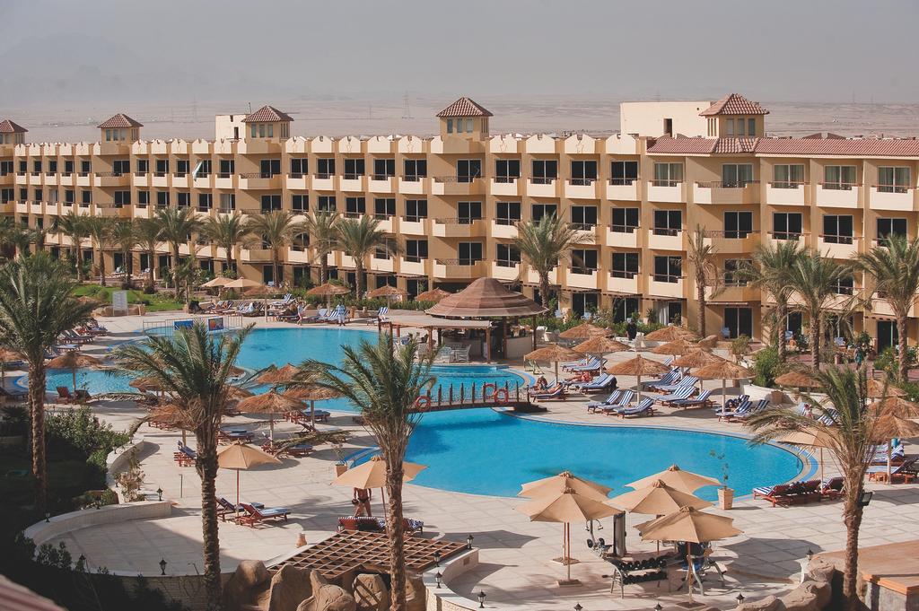 Amwaj Blue Beach Resort & Spa - Abu Somba