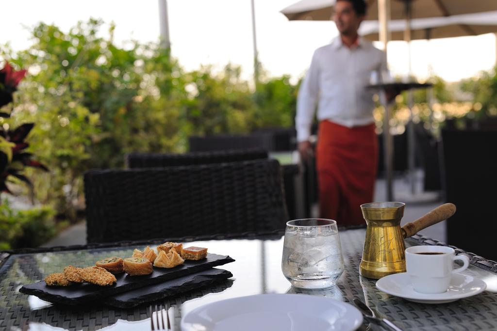 Mövenpick Hotel Apartments Al Mamzar Dubai