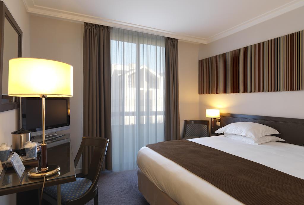 Hôtel Kyriad Prestige Paris Ouest Boulogne