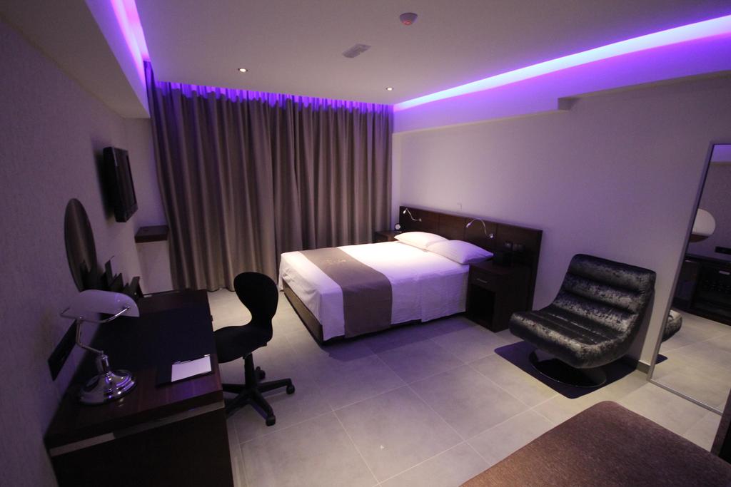 Achilleos City Hotel