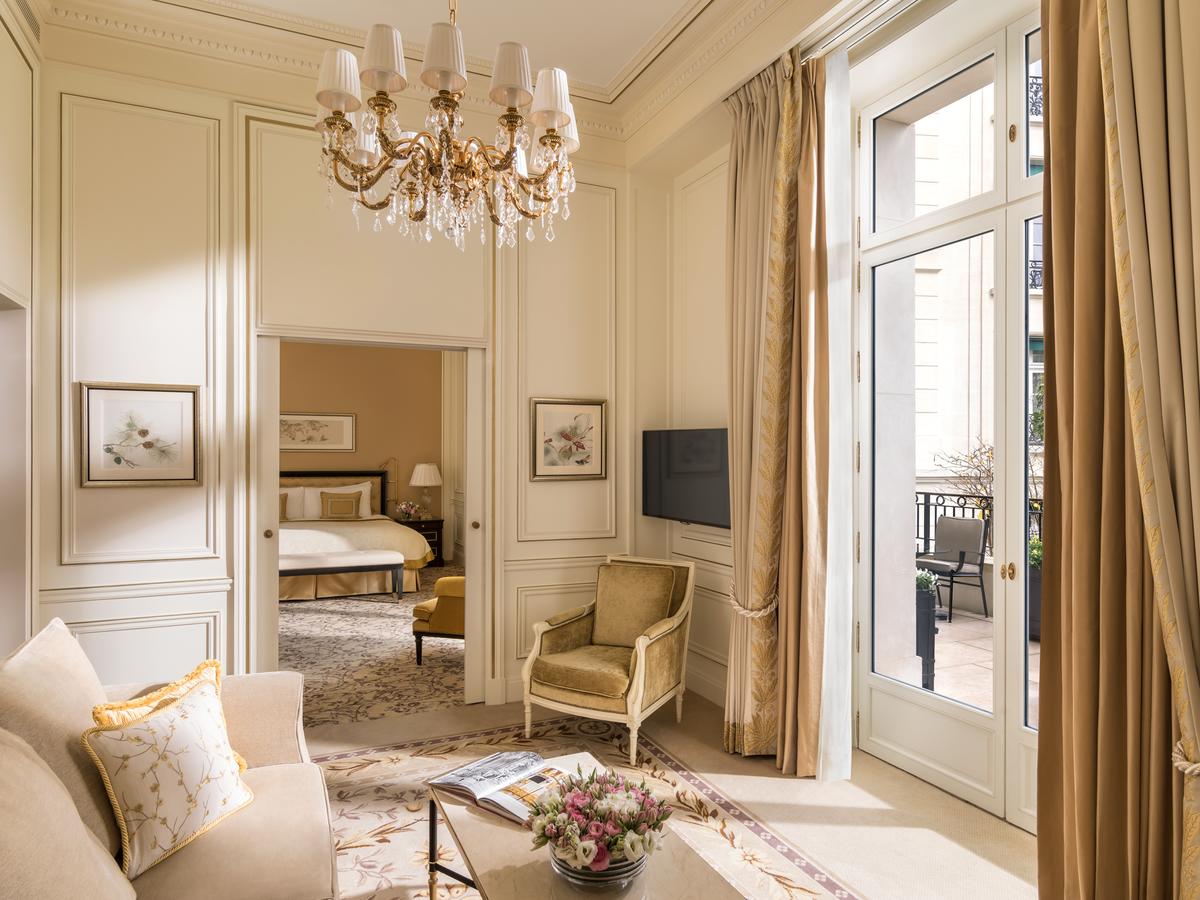 Shangri-La Hotel, Paris