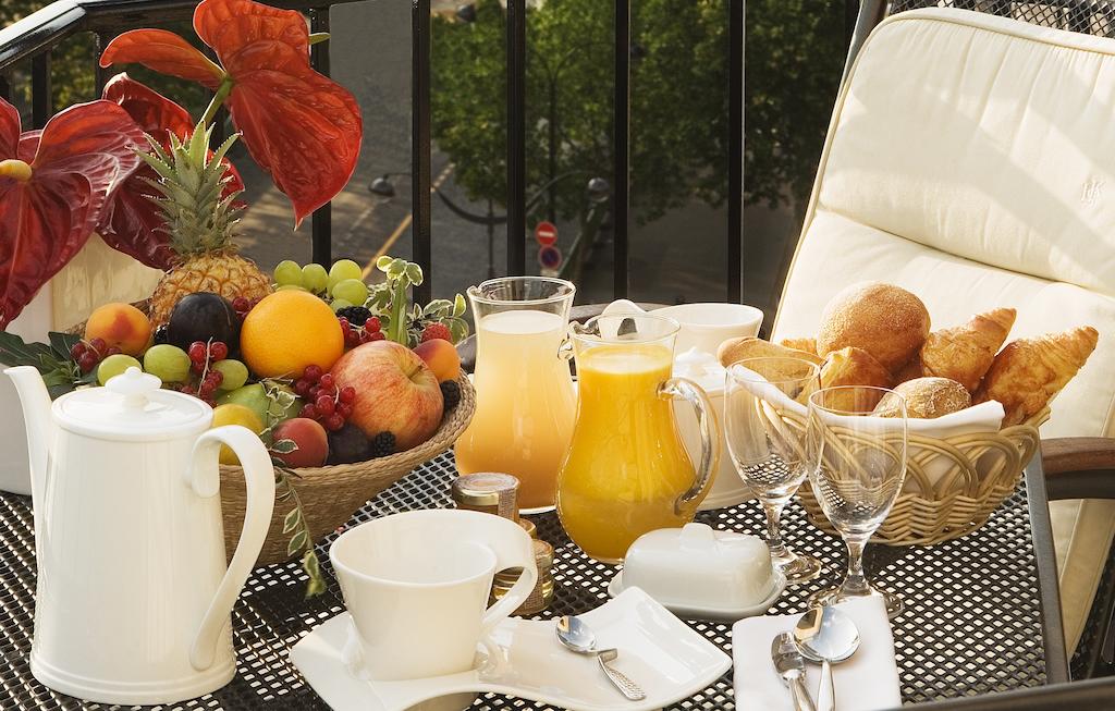 Radisson Blu Hotel, Champs Elysees Paris