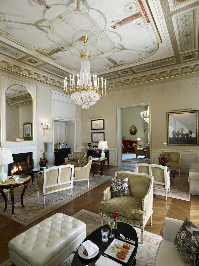 Shangri-La Hotel, Paris