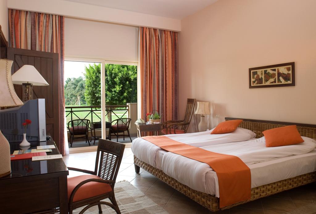 Swiss Inn Pyramids Golf Resort