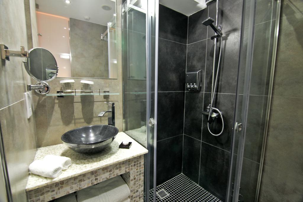 Achilleos City Hotel