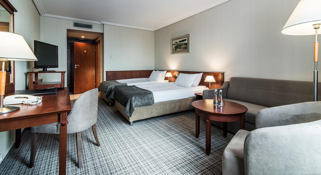Airport Hotel Okęcie