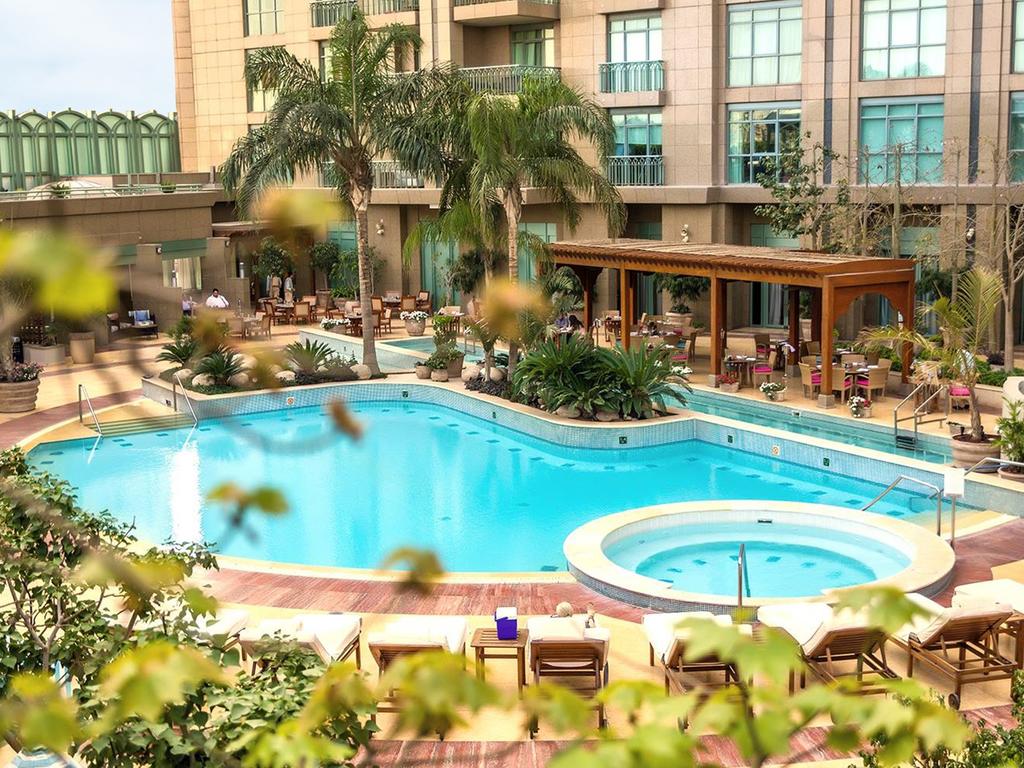 Four Seasons Hotel Cairo at Nile Plaza