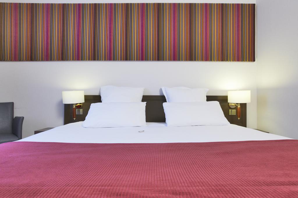 Hôtel Kyriad Prestige Paris Ouest Boulogne