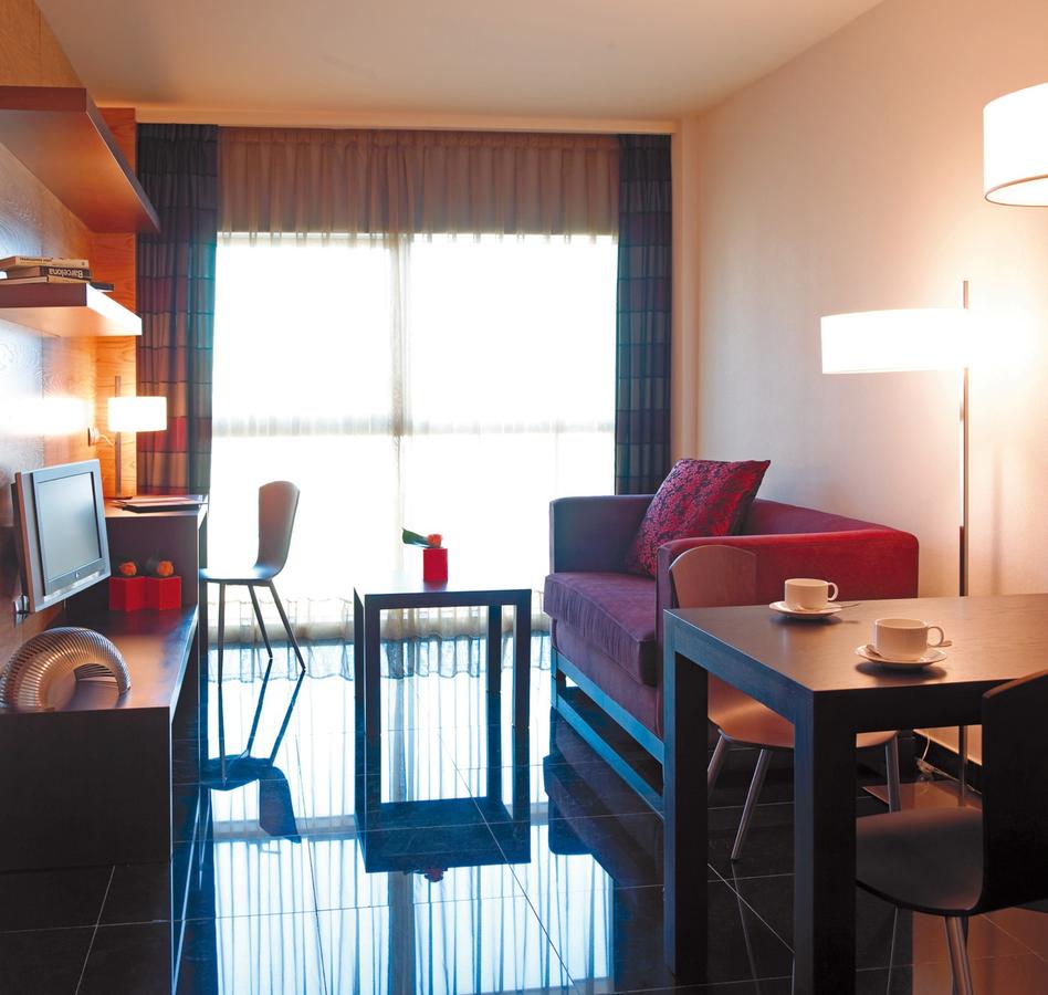 Hotel Hesperia Fira Suites