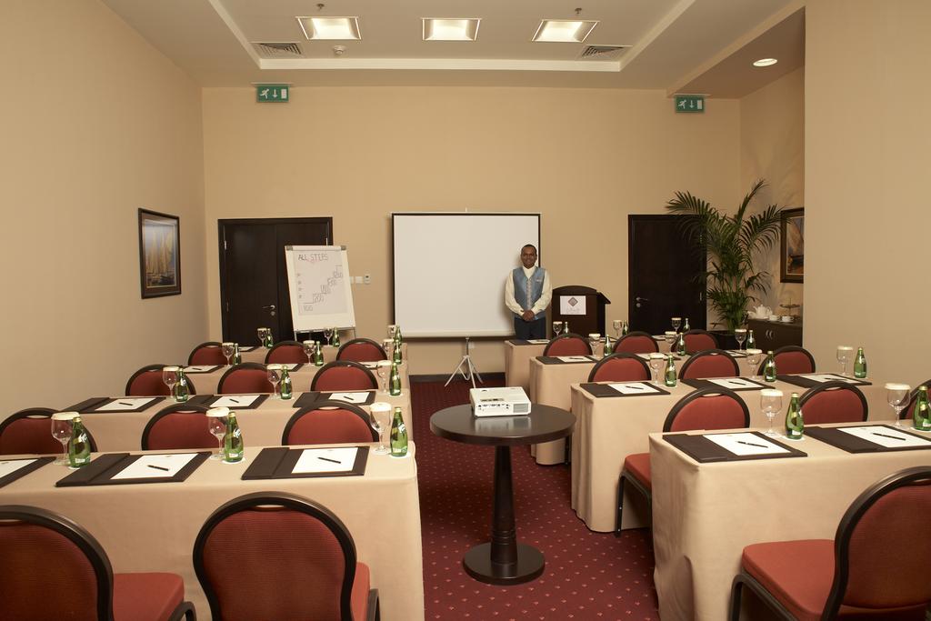 Al Manzel Hotel Apartments