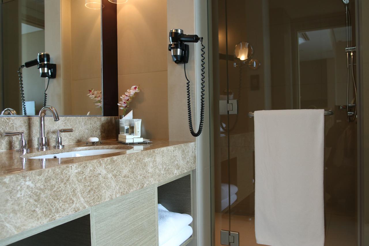 Dusit Thani Abu Dhabi